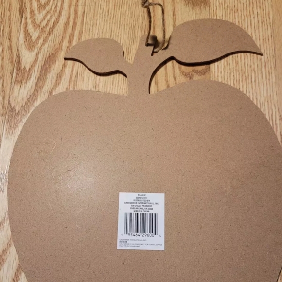 I Became A Teacher For The Money And Fame Funny Apple Shape Sign Teacher - Picture 8 of 9